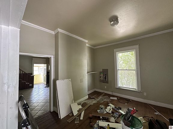 5th image of 618 Harrison St