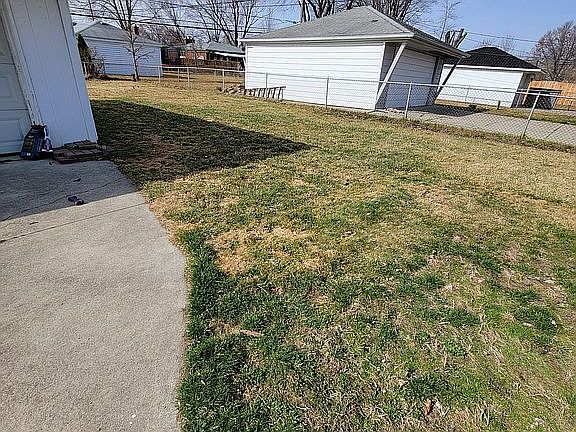 5th image of 19904 Shady Ln