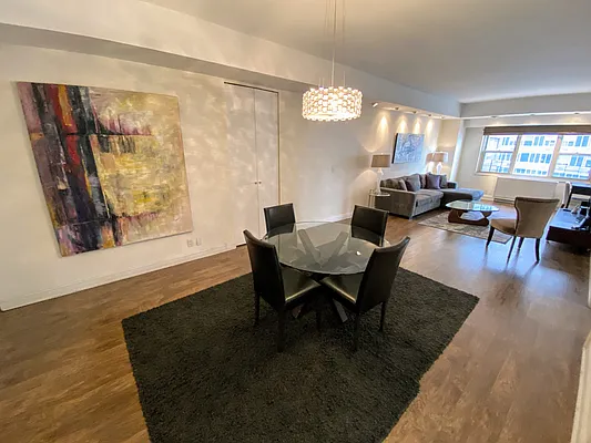 Rented by Apartment Luxe Realty Group, Inc | media 38