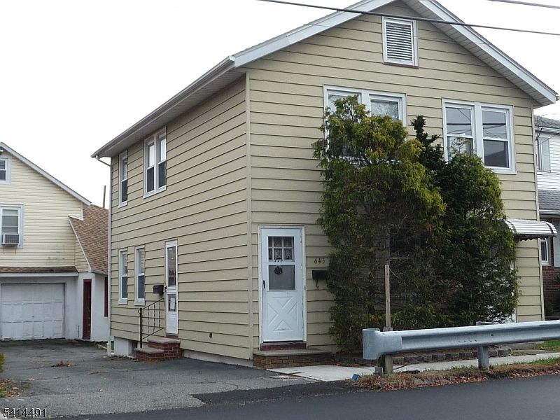 1st image of 645 Main St
