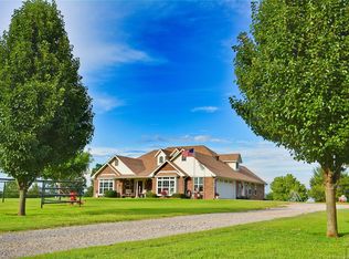 911 Dancing Rabbit Rd, Hugo, OK 74743