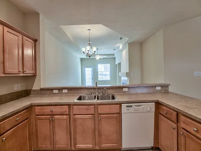 5512 Hampton Woods Way — Photo 5