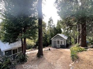 23752 Inspiration Rd, Crestline, CA 92325