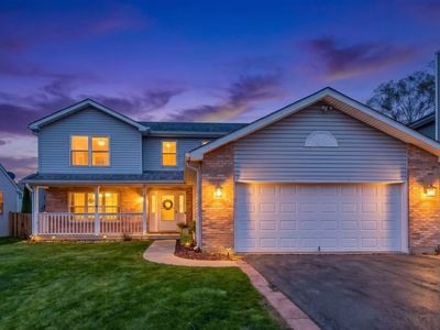 627 Grace Dr, Lake In The Hills, IL, 60156
