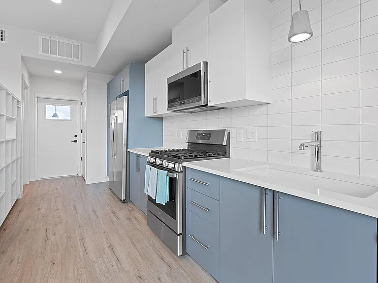 4004 Banister Ln #301 — Photo 3