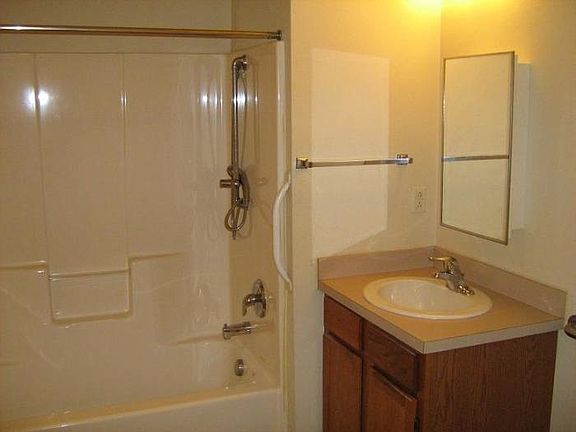 Spacious Bathroom