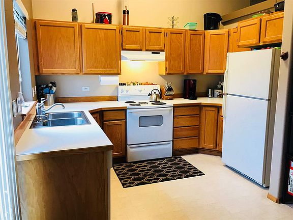 3rd image of 19224 E Flat Rock River Ln