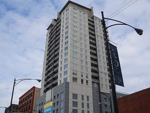 1st image of 330 W Grand Ave #2107