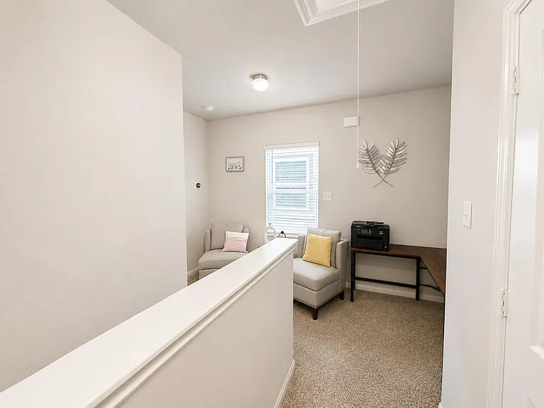 3910 Deledda Dr — Photo 7