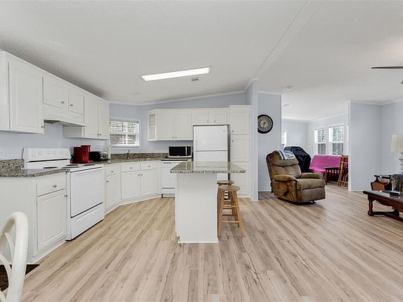 5th image of 4300 Riverside Dr Lot 106