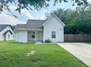 943 N Border St, Cleburne, TX 76031