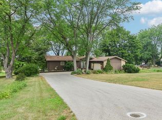 N1615 Poeppel ROAD, Fort Atkinson, WI 53538