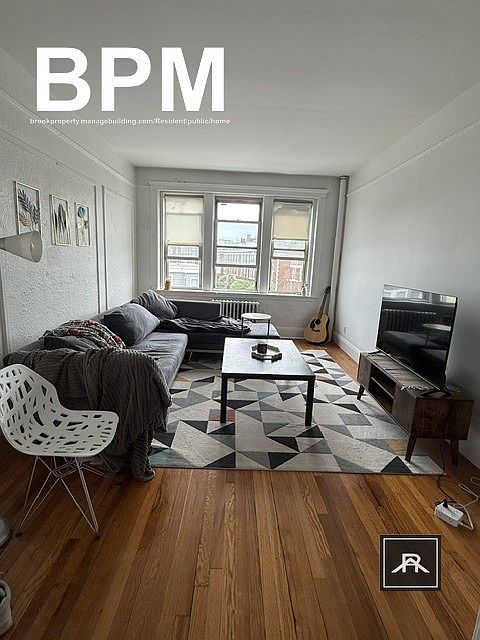 2nd image of 22 Colborne Rd #12