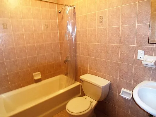 Rented by Rentall Group Inc | media 1