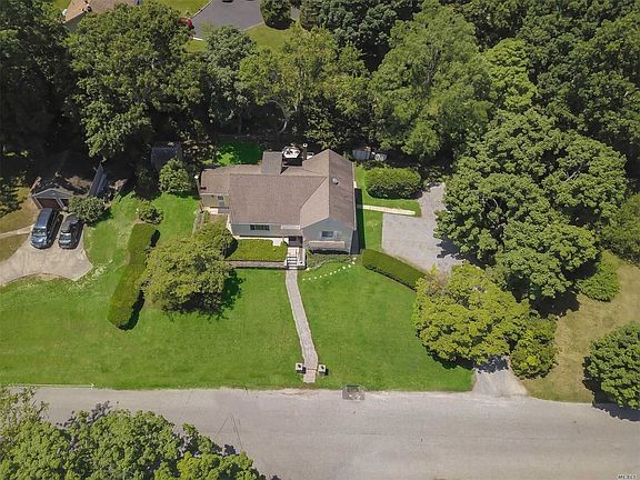 2nd image of 4 Lincoln Ave