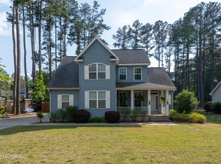 410 Yadkin Rd, Southern Pines, NC 28387