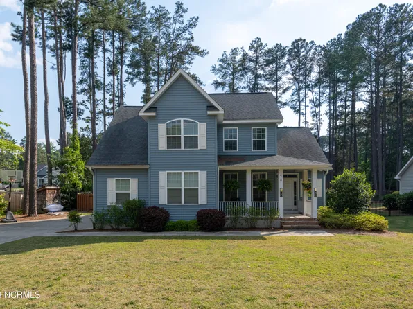 410 Yadkin Road, Southern Pines, NC 28387