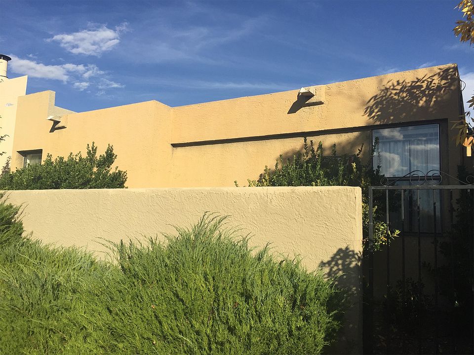 1st image of 7120 Wren Walk Dr NE