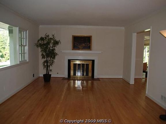 2nd image of 6440 Walters Woods Dr
