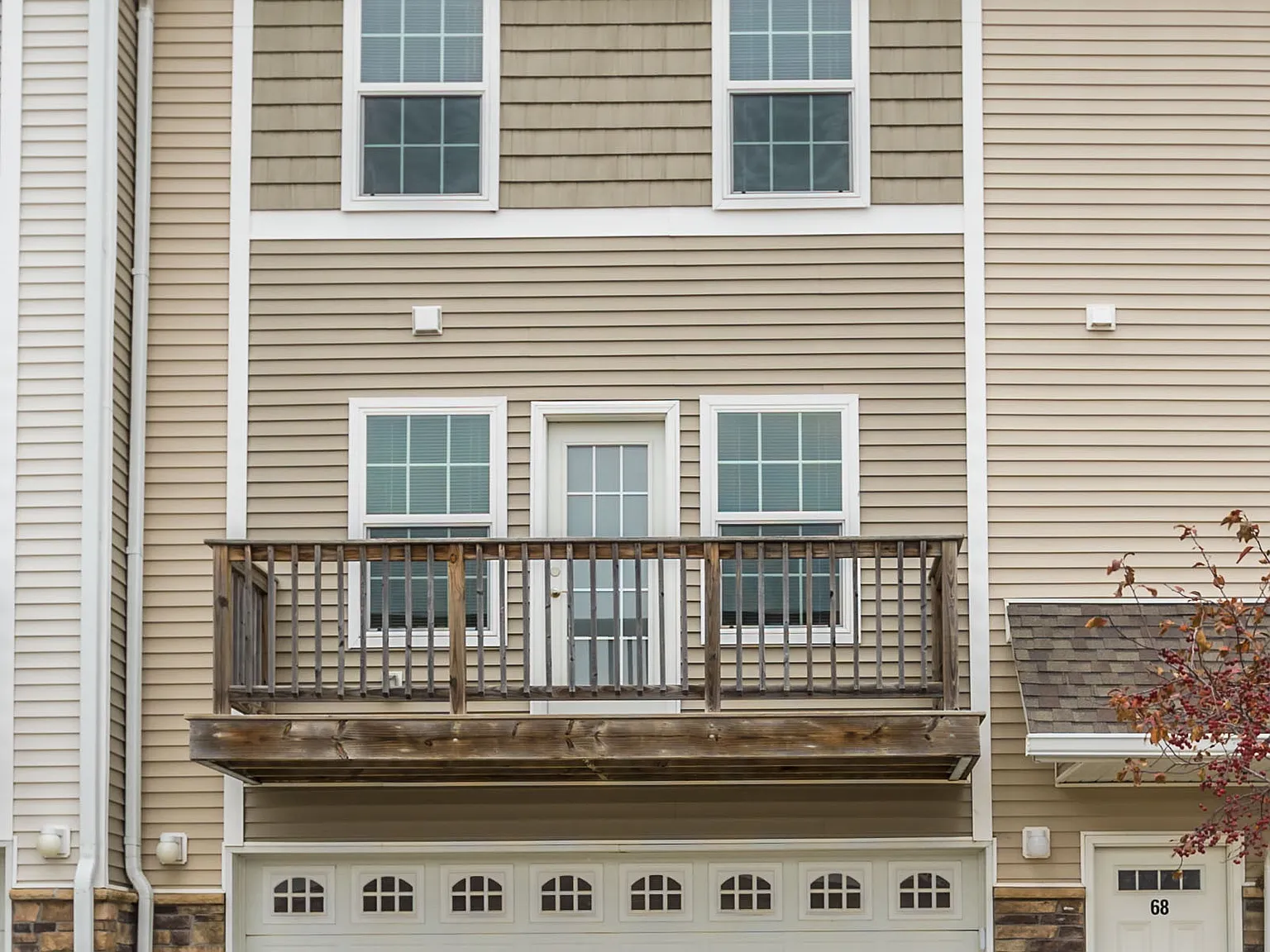 2 bed, 1056 sqft, $1,450 — Photo 2