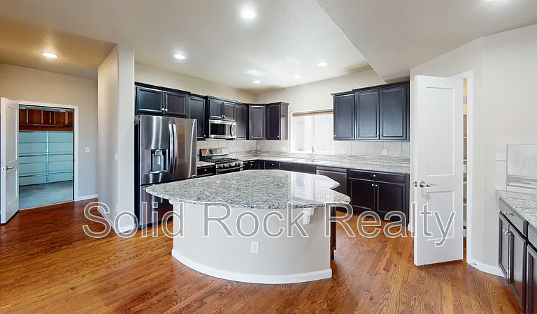 6404 Cubbage Dr — Photo 3