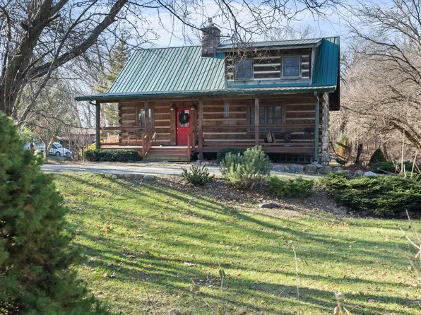 24846 S State Line Rd, Crete, IL 60417