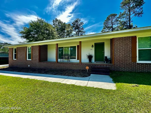 30 Daniel St, Hawkinsville, GA 31036