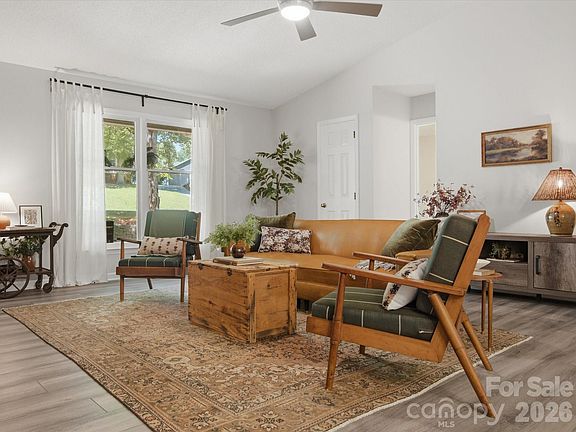 2nd image of 2765 Stockwood Dr