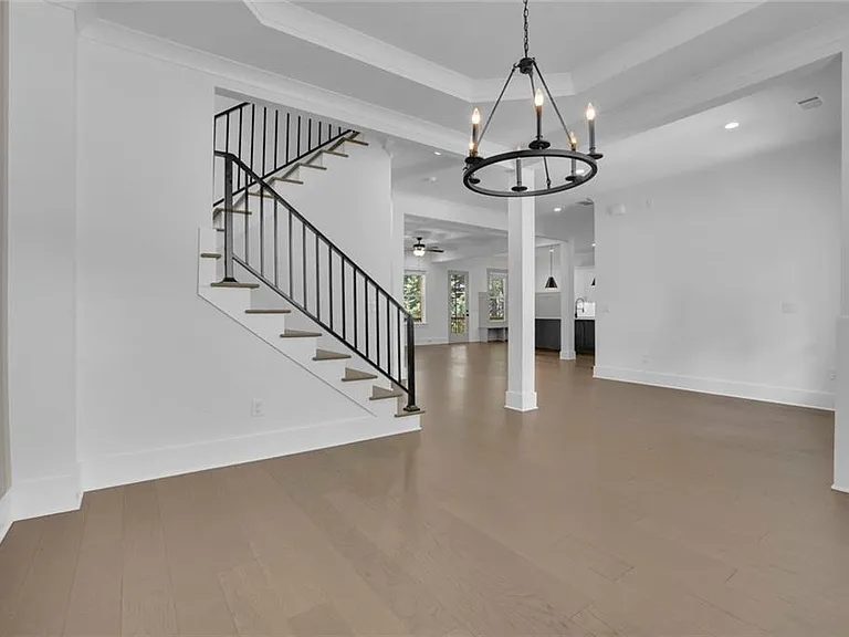6181 Shoreland Cir — Photo 11