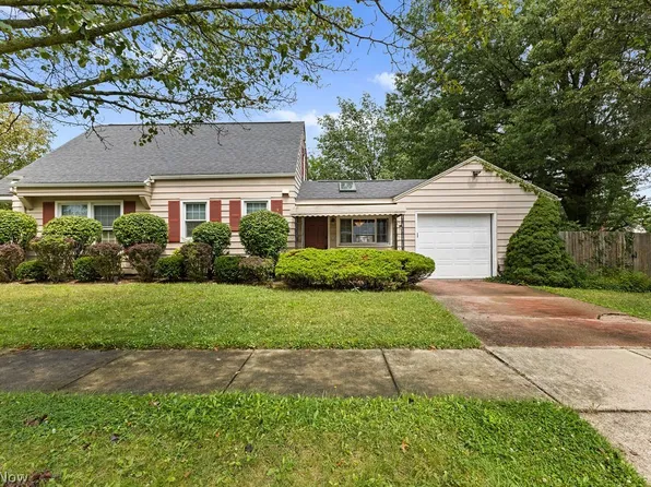 2407 27th St, Cuyahoga Falls, OH 44223