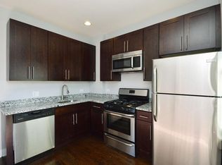 1743 W Addison St APT 1R, Chicago, IL 60613