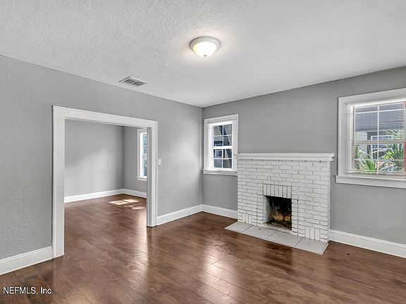 5th image of 423 WOODBINE Street