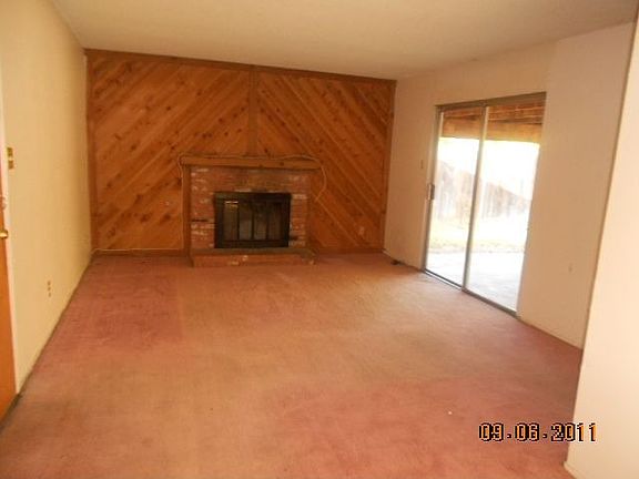 3rd image of 4684 N Woodson Ave
