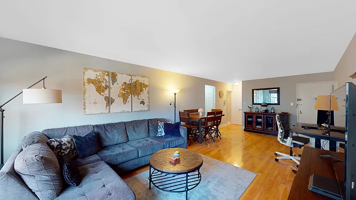 Sold by Winzone Realty Inc | media 1