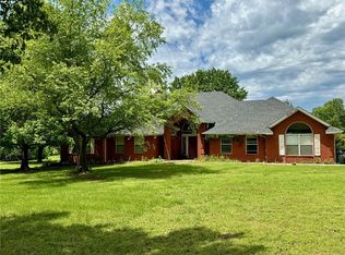 4890 Butterfield Coach Rd, Springdale, AR 72764