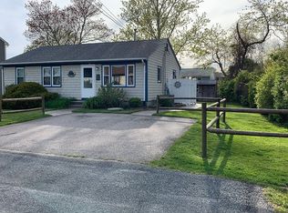 10 Martin Ct, Narragansett, RI 02882