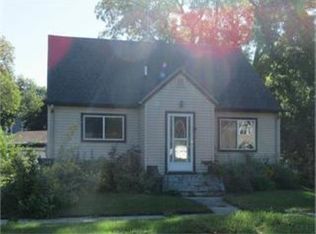 614 N 5th St, Estherville, IA 51334
