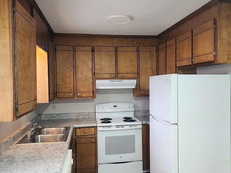 116 Tabitha Ct — Photo 3