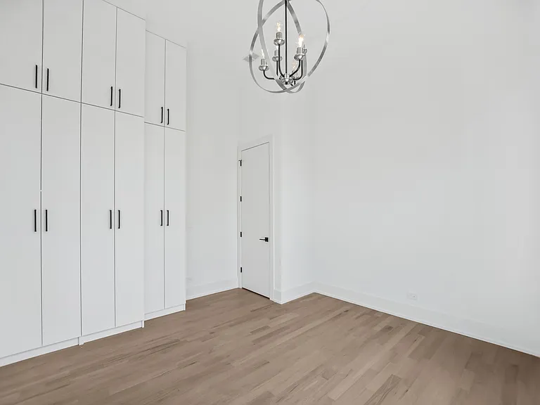 6556 S Minerva Ave #1W — Photo 3