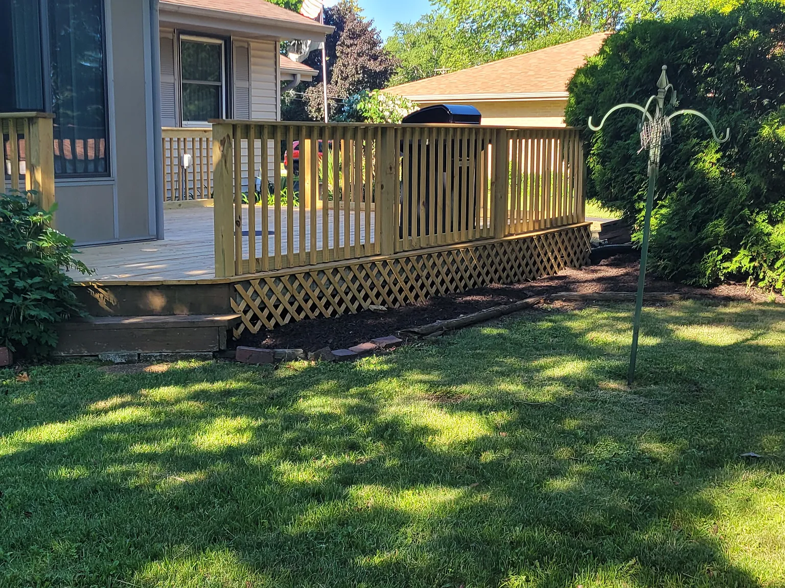 3 bed, 1.5 bath, 1700 sqft, $2,400 — Photo 3