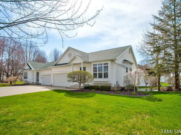 14994 Thoroughbred Run, Spring Lake, MI 49456