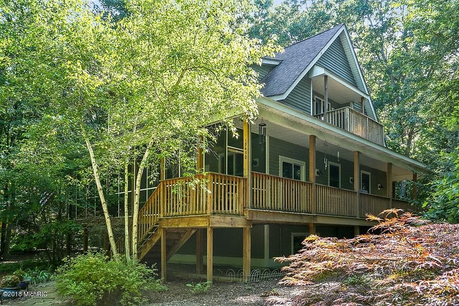 1st image of 18490 Chase Ln