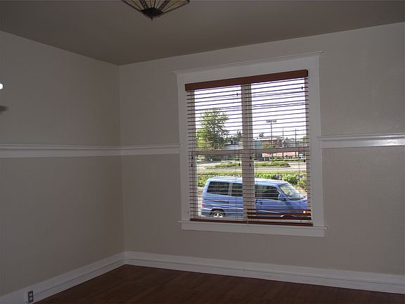 2nd image of 1004 Earnest S Brazill St APT 7