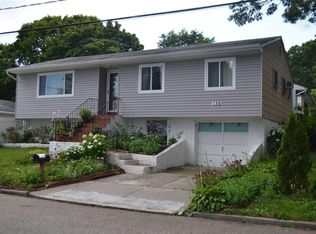 136 Farner Ave, Selden, NY 11784