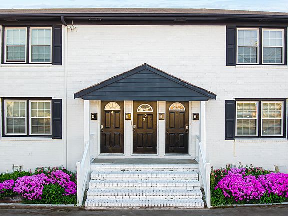 2nd image of 963 W Ocean View Ave #7baeac4c5