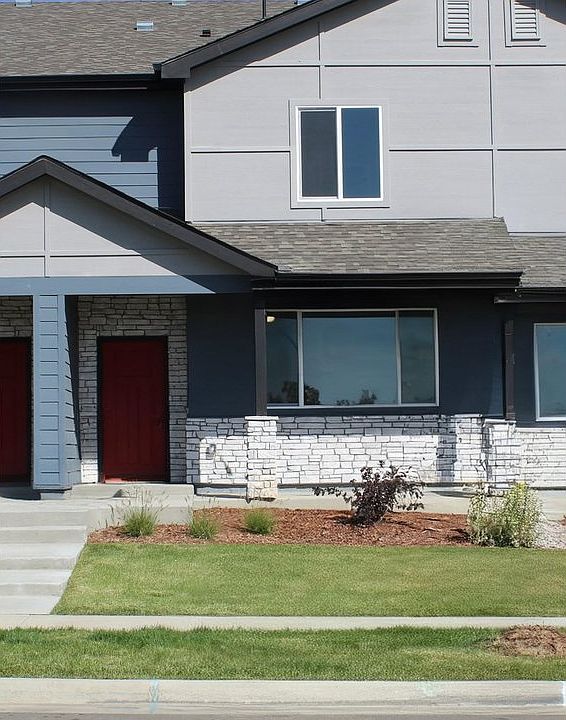 1st image of 6939 4th St Rd #3-3