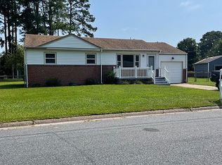 449 Plummer Dr, Chesapeake, VA 23323