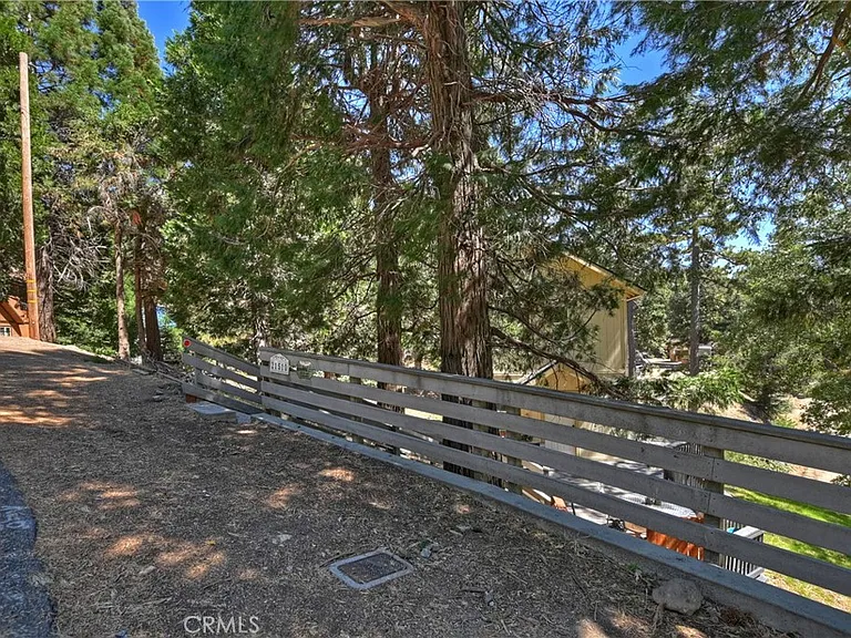 21510 Crest Forest Dr — Photo 31