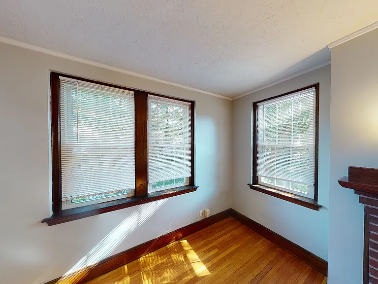 119 College Ave — Photo 91