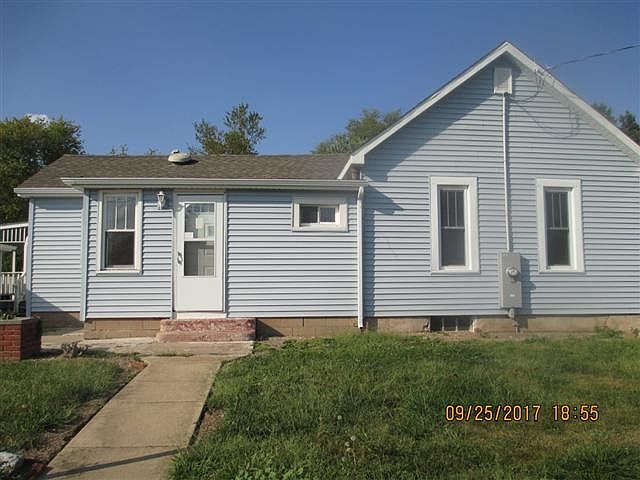 1st image of 1011 S Linden St